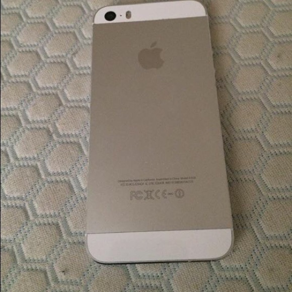 iPhone 5s - Picture 2 of 2