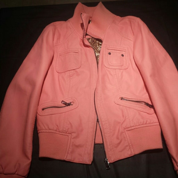 Leather jacket - Picture 2 of 4