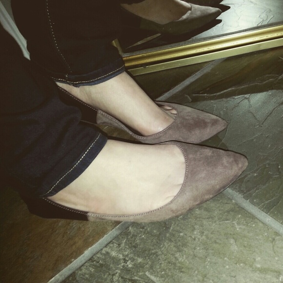 two toned pointed flats