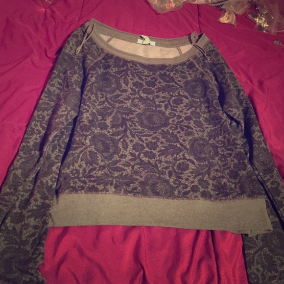 Flower pattern long sleeve