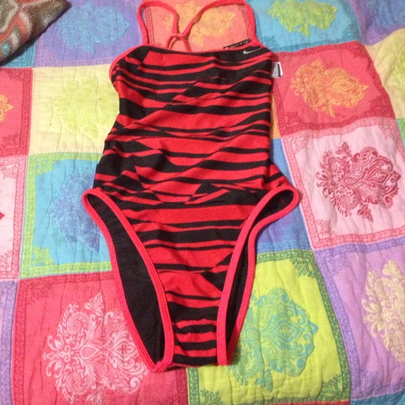 NWT Nike swimming suit