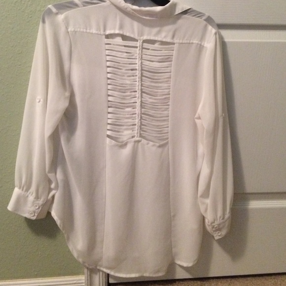 Sheer White Boutique Long Sleeve Top - Picture 2 of 3