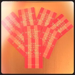 8 Victoria's Secret Rewards Cards