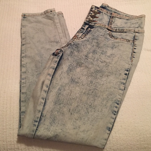 Acid wash high waisted jeans
