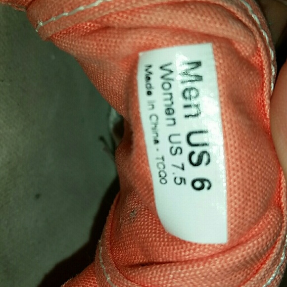 Vans - Picture 3 of 3