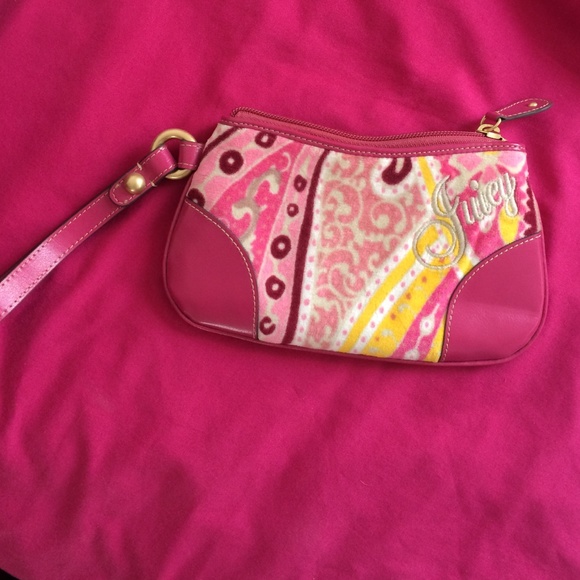 Pink Juicy Couture wristlet in perfect condition