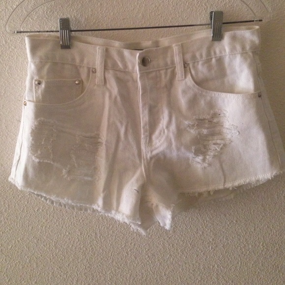White high waisted shorts