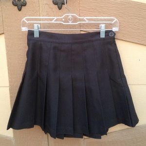 AA TENNIS SKIRT (WORN ONCE)