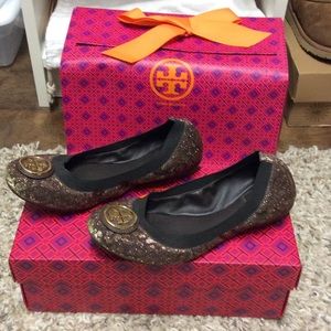 Brown/gold Caroline 2 AUTHENTIC Tory Burch Flats