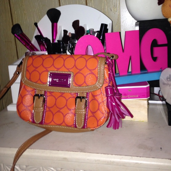 (SOLD) Nine West Crossbody