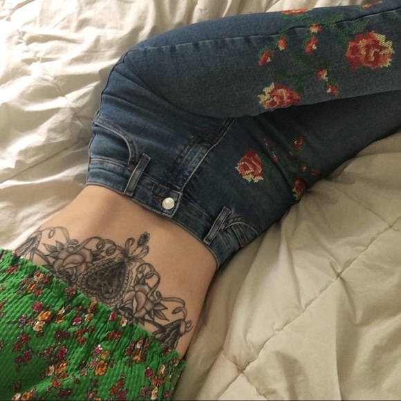 Meet Your Posher! - Picture 3 of 7