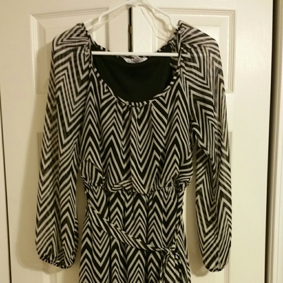 NWOT Boutique Chevron Print Dress Size Large