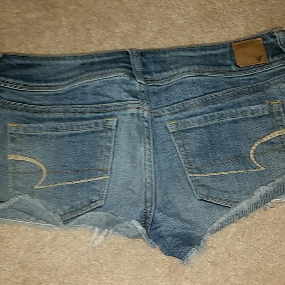 Shorts - Picture 2 of 3