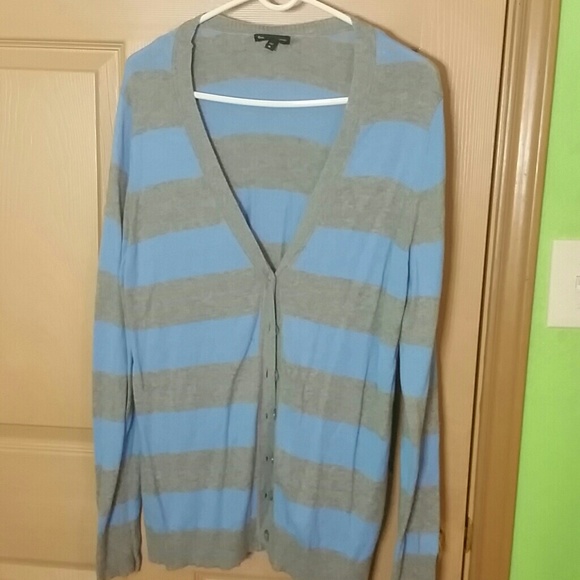 Sweater - Picture 1 of 1