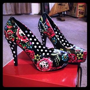 Iron Fist pumps size 8