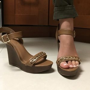 Beautiful nude beige heels wedges with gold detail