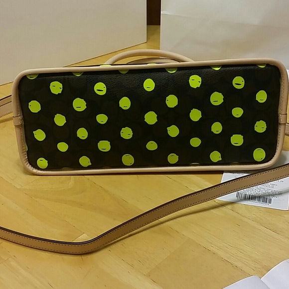 BUY ON M(ERCARI FOR $131!Coach purse! NWT #F33260 - Picture 2 of 4