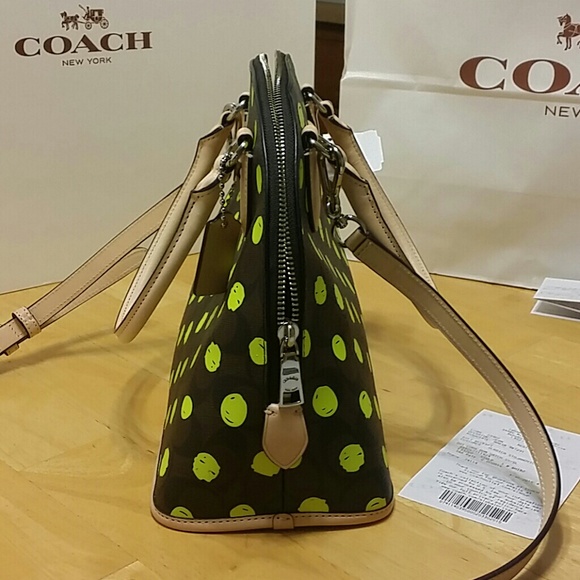 BUY ON M(ERCARI FOR $131!Coach purse! NWT #F33260 - Picture 3 of 4