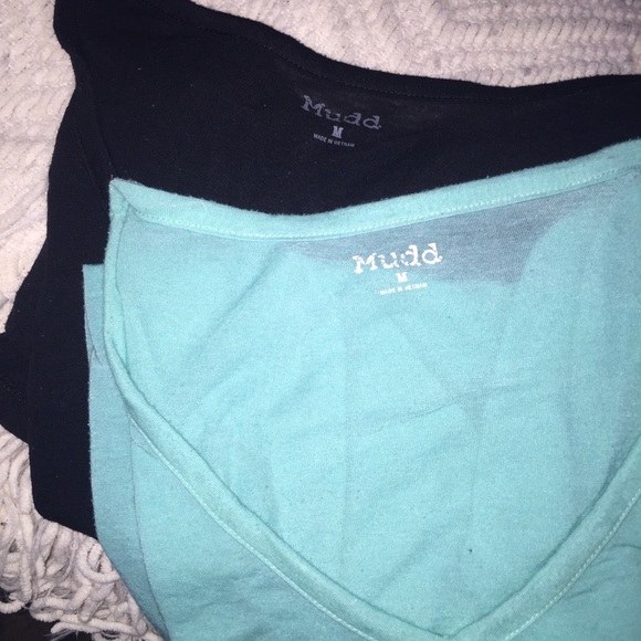 Bundle of Two High-Lo Tops - Picture 2 of 2