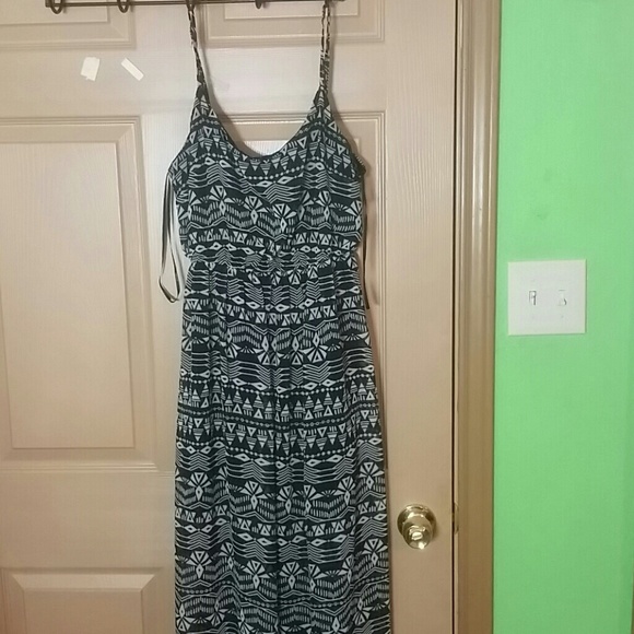 Dress - Picture 1 of 2