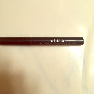 Eyeliner pen