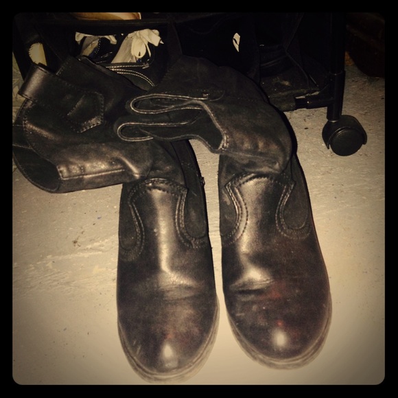 Black boots