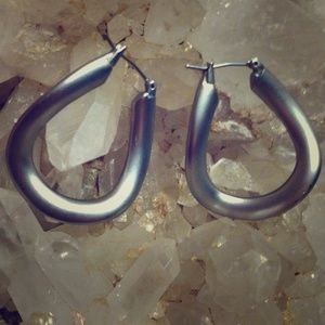 🌠Lia Sophia Loop Earrings🌠