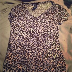 Cheetah print tee