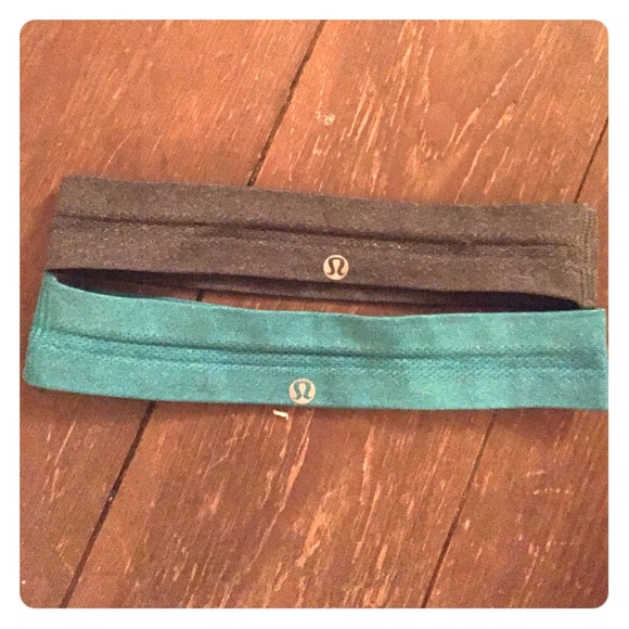 2 lulu lemon headbands