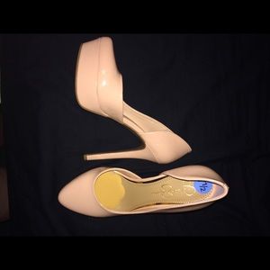 Jessica Simpson Nude heel
