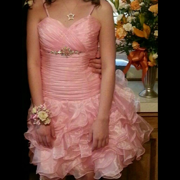 BEAUTIFUL BARBIE PINK PROM DRESS