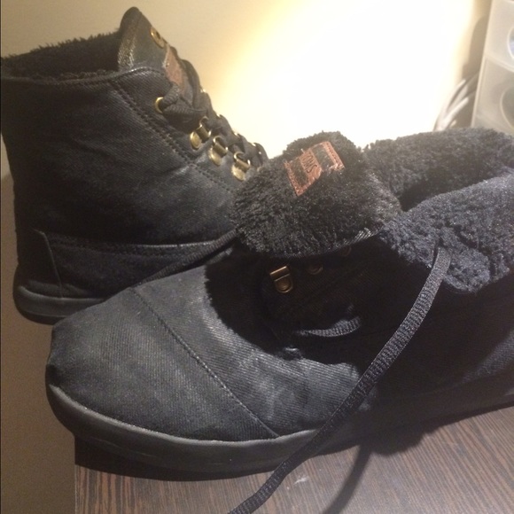 Men's TOMS fleece lined Botas