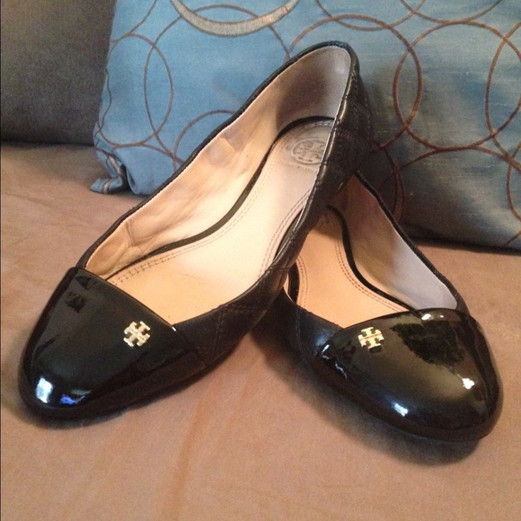 Tory Burch black flats (authentic)