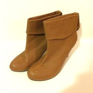 Tan papaya boots