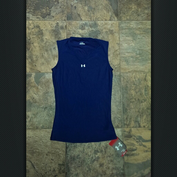 Under Armour V Neck Compression Shirt SM