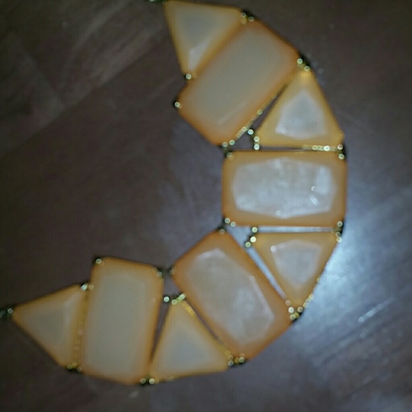Orange necklace - Picture 2 of 2