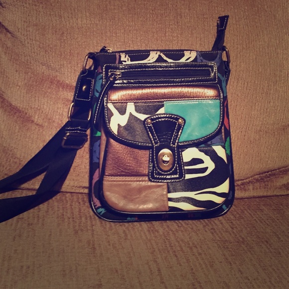 Western over the shoulder purse