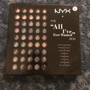 NYX Make Up Box