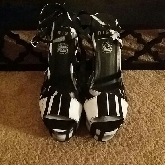 *price drop*Limited Edition Libertine Allor Wedge - Picture 2 of 4