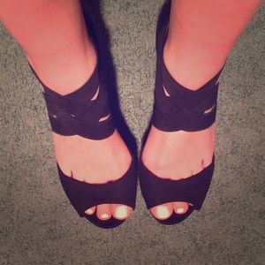 Black madden girl wedges