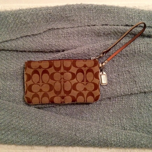 Coach // Clutch with Metallic Piping - Picture 2 of 4