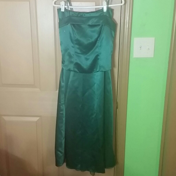 Dress - Picture 1 of 2