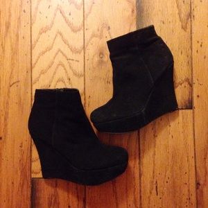 Aldo black bootie wedges