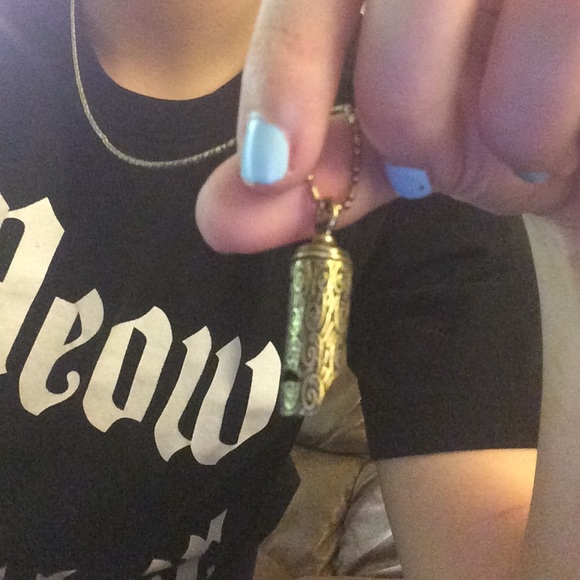 Whistle necklace