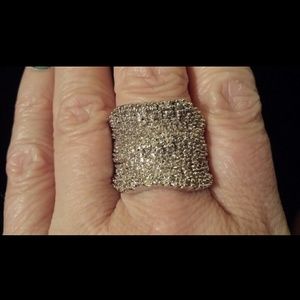 BREATHTAKINGLY BEAUTIFUL! White topaz ring