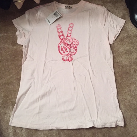 Lucky brand tshirt