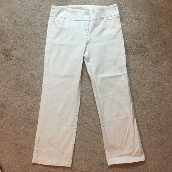 Necessary objects white capris - Picture 1 of 2