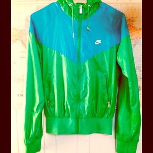 Nike light weight jacket