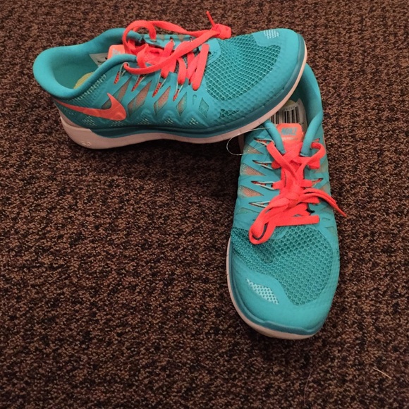 Nike free 5.0 size 8