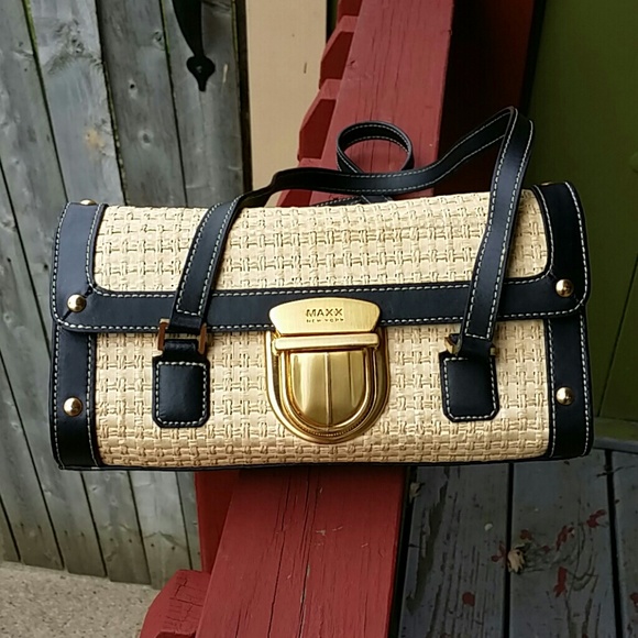 REDUCED  Small Handbag - Picture 2 of 4